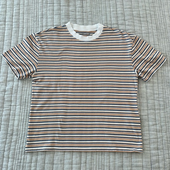Abercrombie and Fitch Striped T-shirt Size Small - Picture 3 of 6
